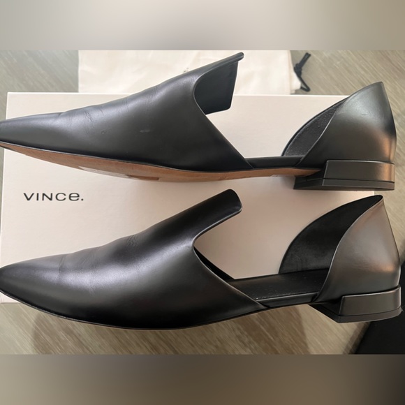 Vince. Black Flats size 10 - Picture 4 of 14